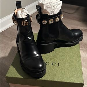Gucci Black Leather Crystal-Embellished Chelsea Ankle Boots